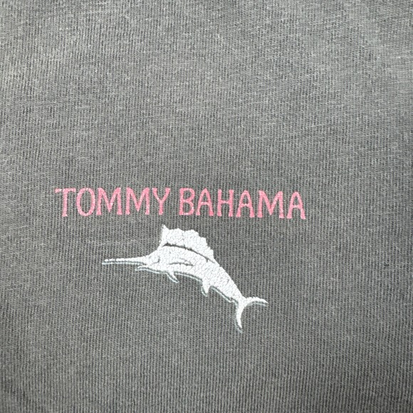 Tommy Bahama Logo Shirt Call For Back Up Shirt Tee Mens Size M Black - Picture 4 of 6